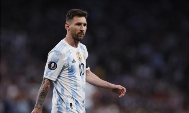 美国制裁俄罗斯石油，欧盟再推新禁令，油价金价剧烈波动